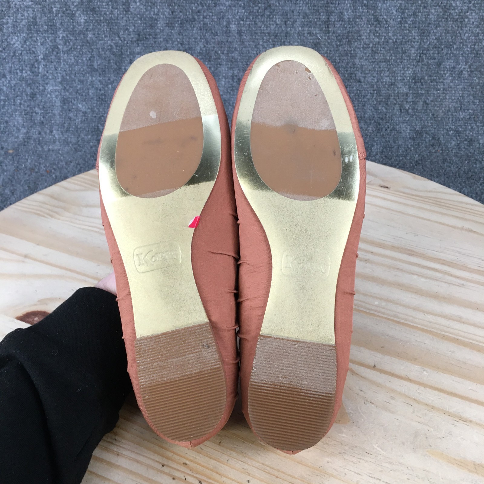 Korks Shoes Womens 6 M Palmer Casual Slip On Pleated Ballet Flats Orange Fabric