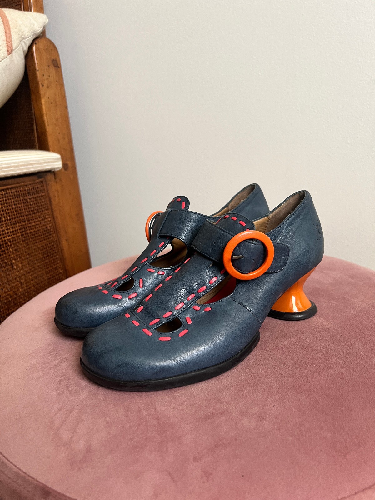 John Fluevog Womens Contrast Stitch Mary Jane Shoes Size 7 Low Heel