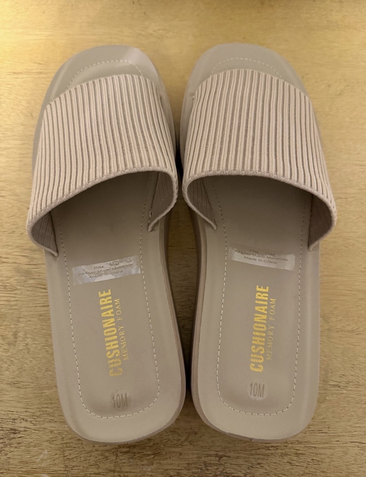 CUSHIONAIRE Taupe Memory Foam Platform Slide Sandals US 10