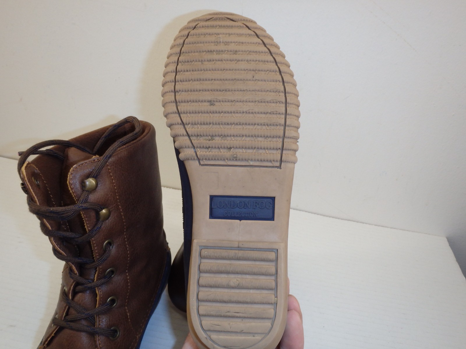 London Fog Womens Boots sz 7 Wonder Cold Weather Duck Waterproof # H677