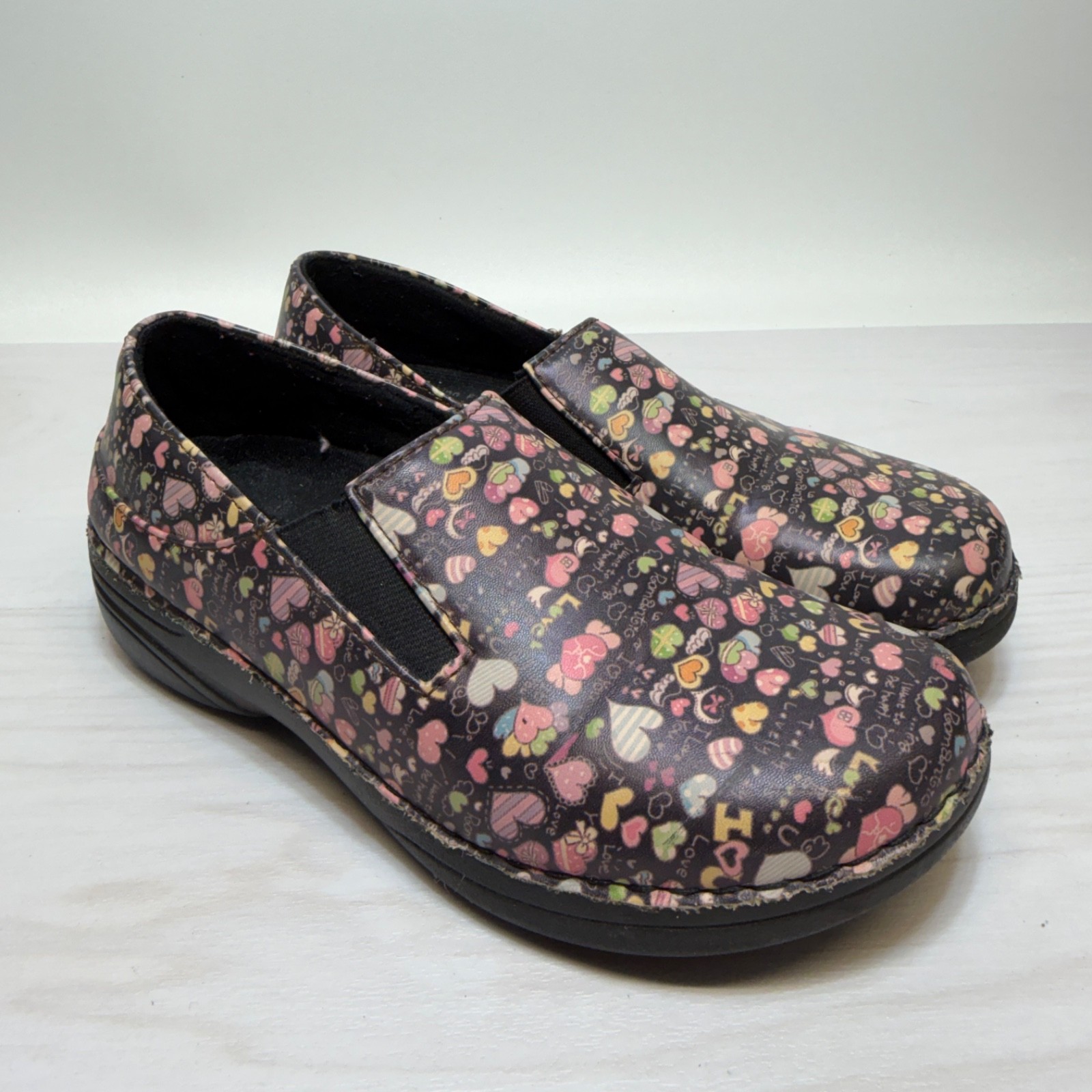 Spring Step Ferrara Love Size 7 Hearts Women’s Professional Closed Back Clogs