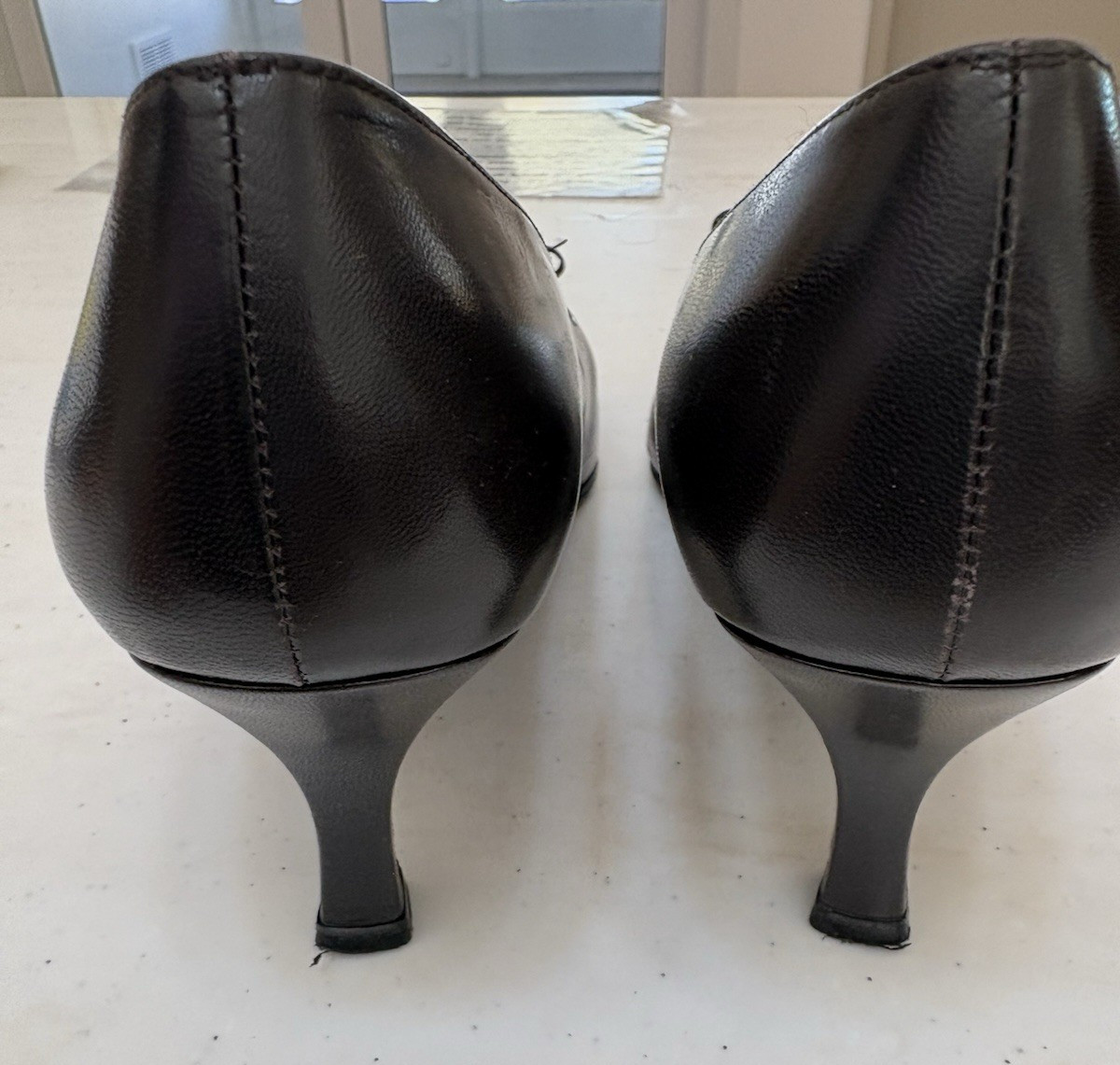 Stuart Weitzman Women’s Black Bow Square Toe Slip On Pump Heels US 8.5