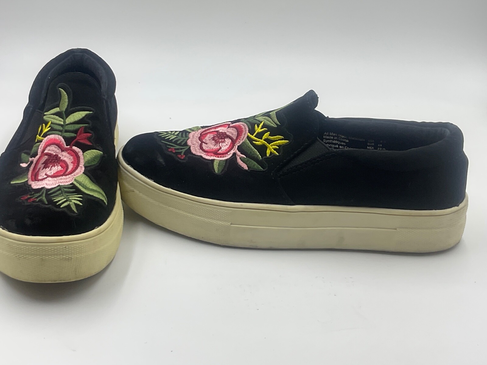 Brash Women 6.5 Slip On Flat Black Embroidered Floral Comfort Rose Greenery