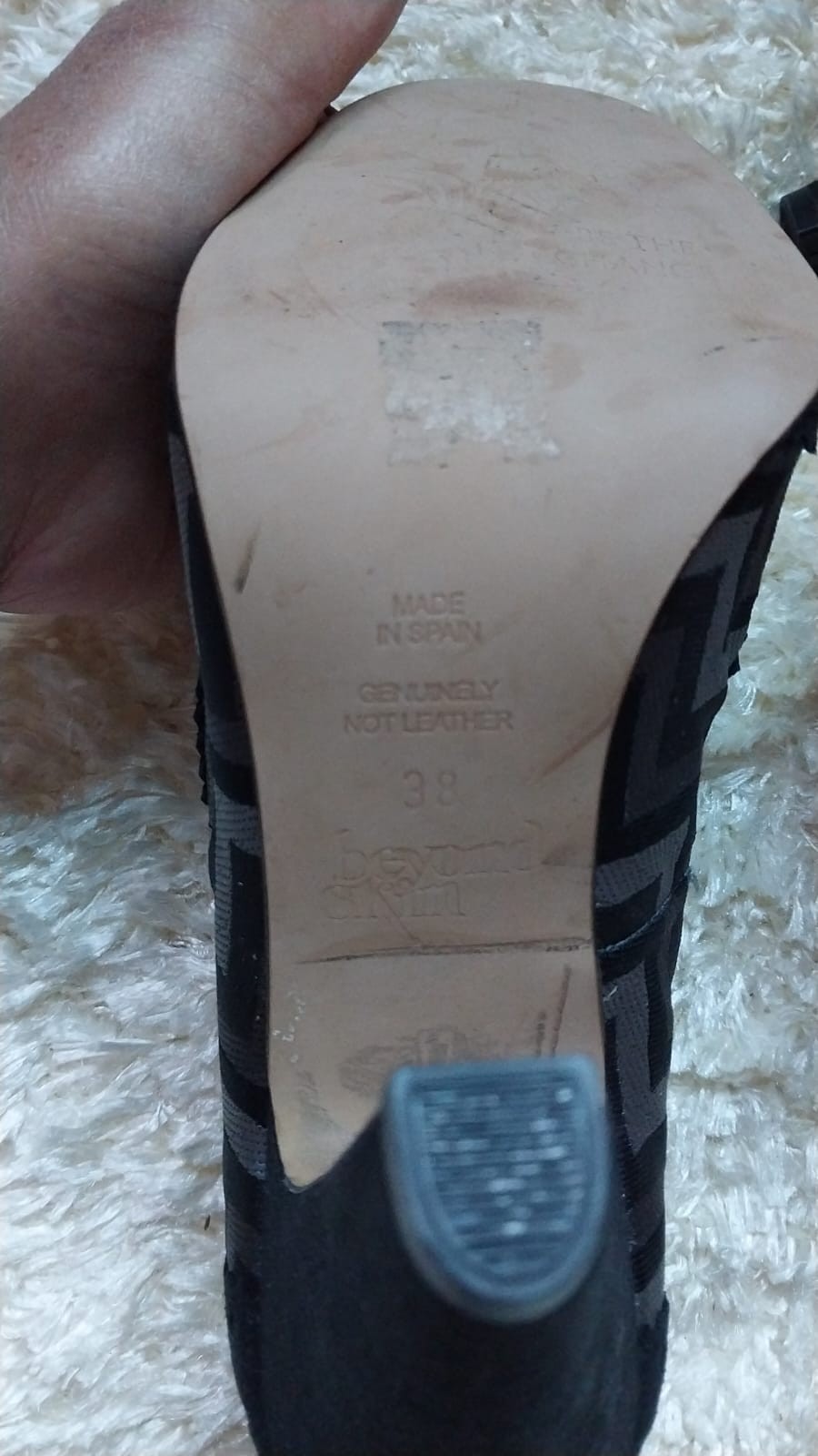 Beyond Skin Luxury Vegan Suede Chevron Pump Heels – Size 38 (Made in Spain)