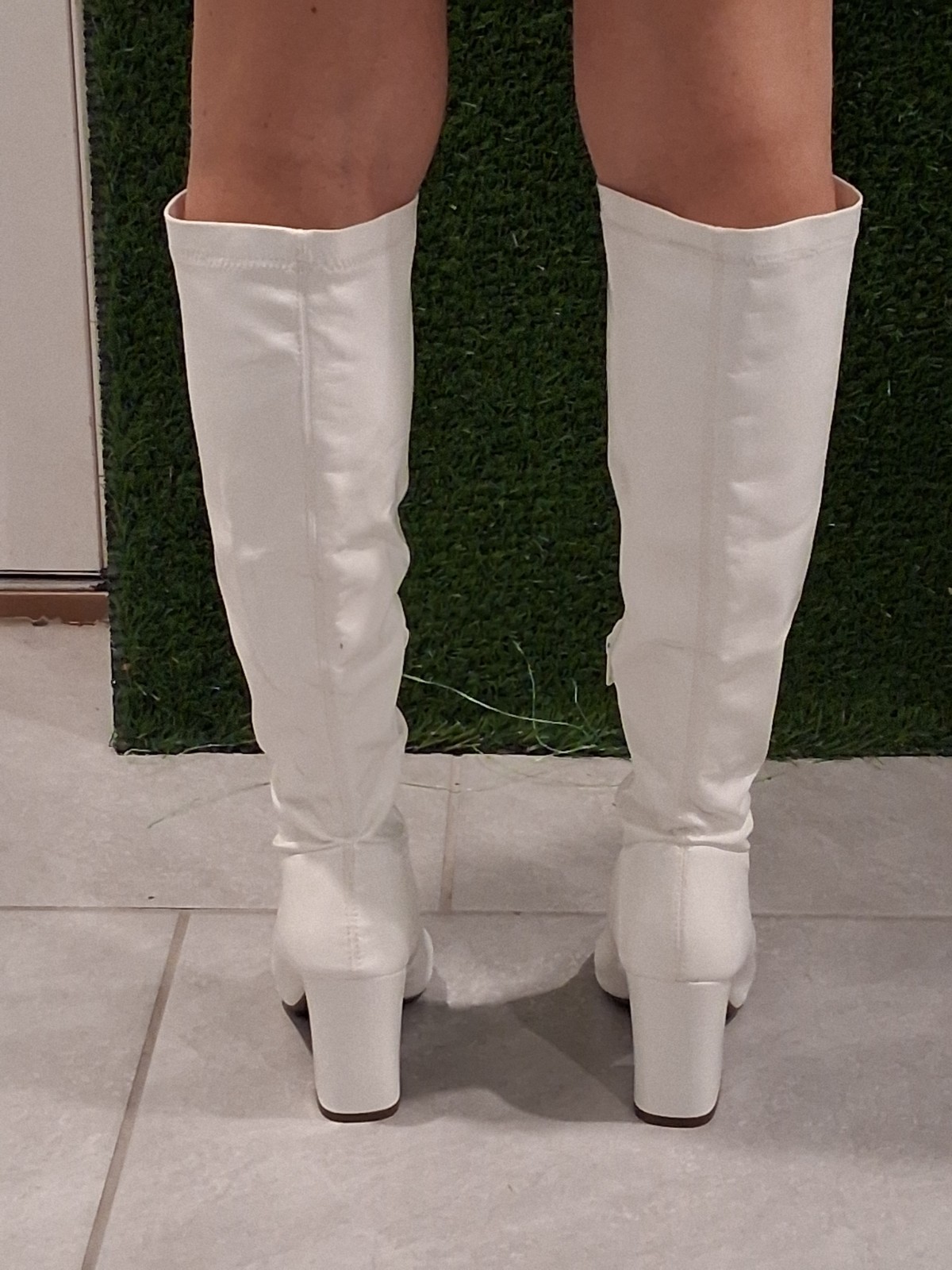 Fashion Nova White Knee High Boots Pointed Toe Block Heel Sz 6 M FNFFF2232 NEW
