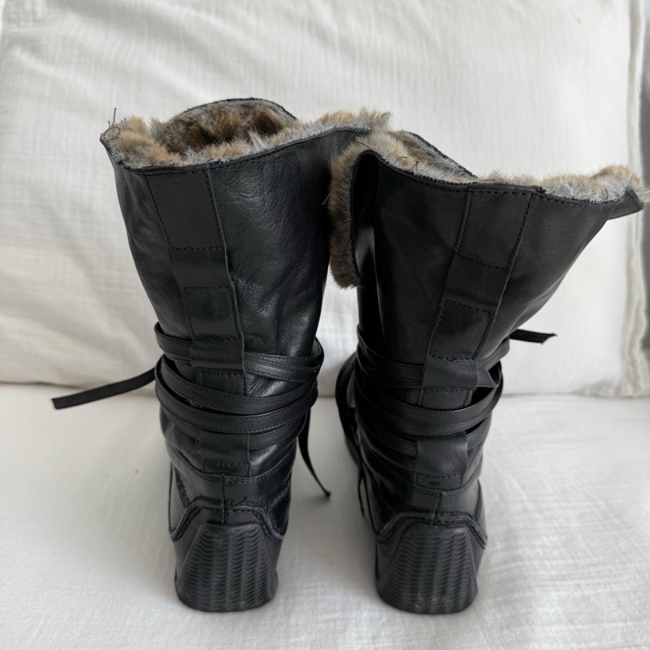 Russell & Bromley Black Leather Fur Lined Boots – US 7