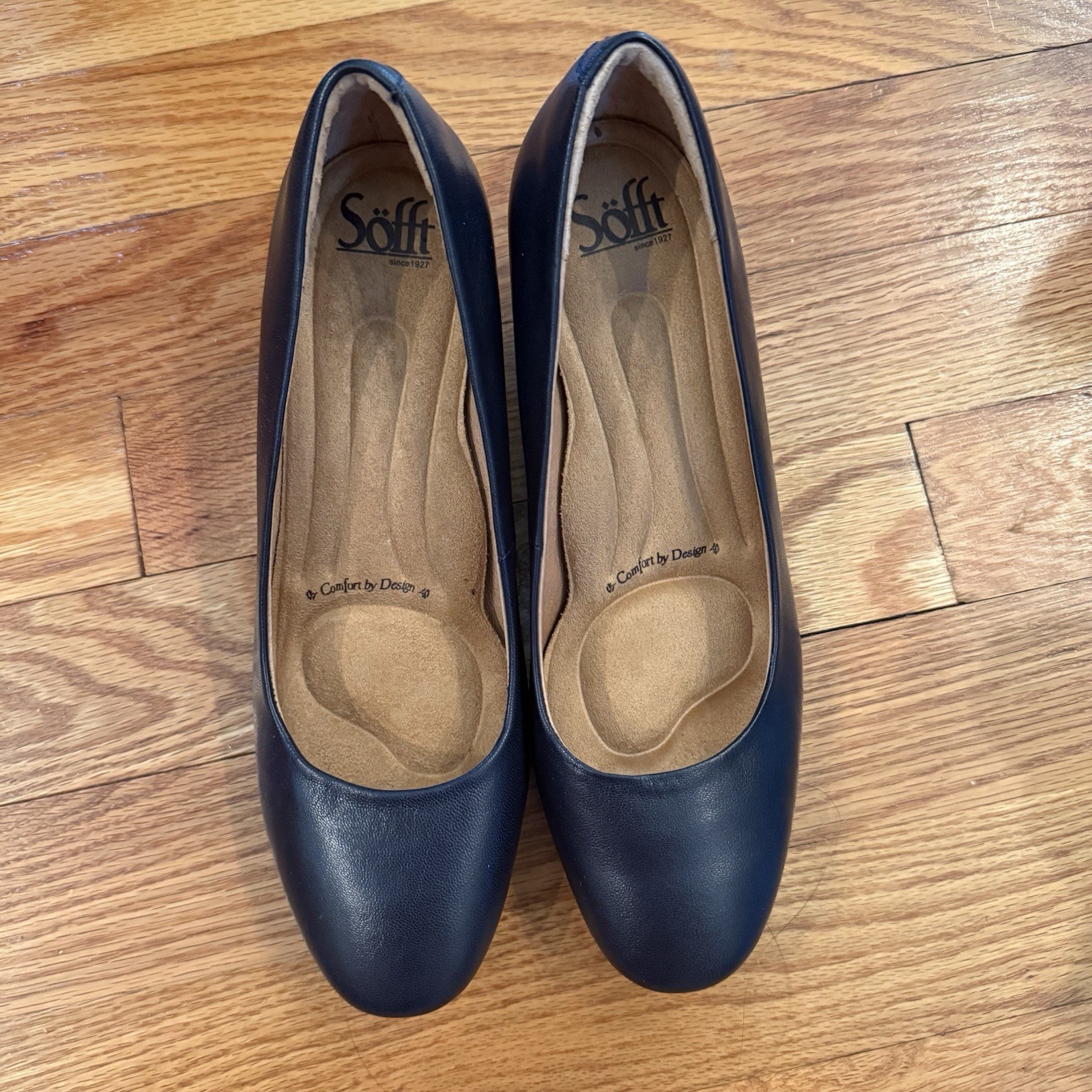 NWOB Women’s Sofft Navy Heels Size 7.5 One Inch Heel