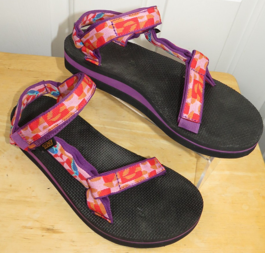 Teva Women’s Midform Universal Sandal in Hummingbird Gloxinia US Size 9