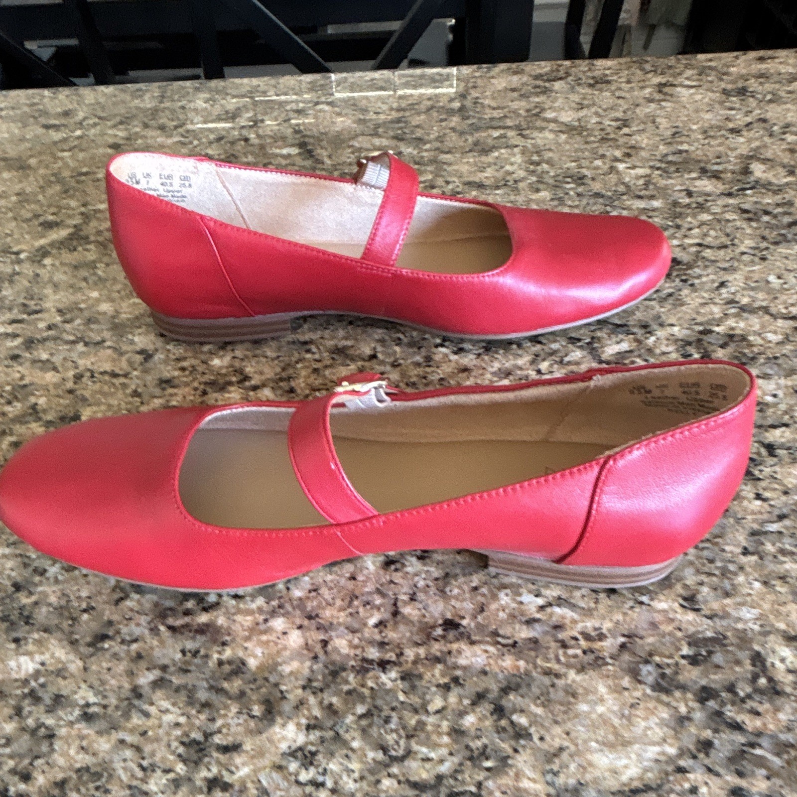 Naturalizer Women’s Red Leather Kelly Mary Jane Flats US 9.5 M New W/O Box