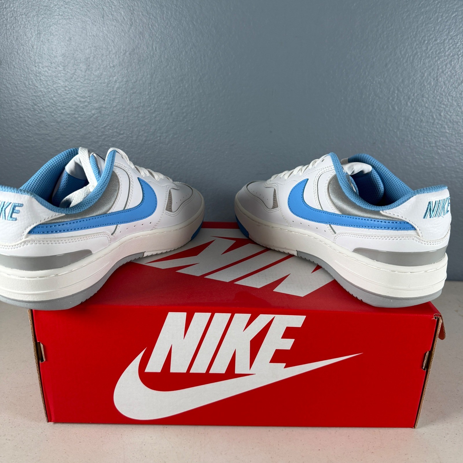 Nike Gamma Force Womens 11 Mens 9.5 White University Blue DX9176-108 Sneakers