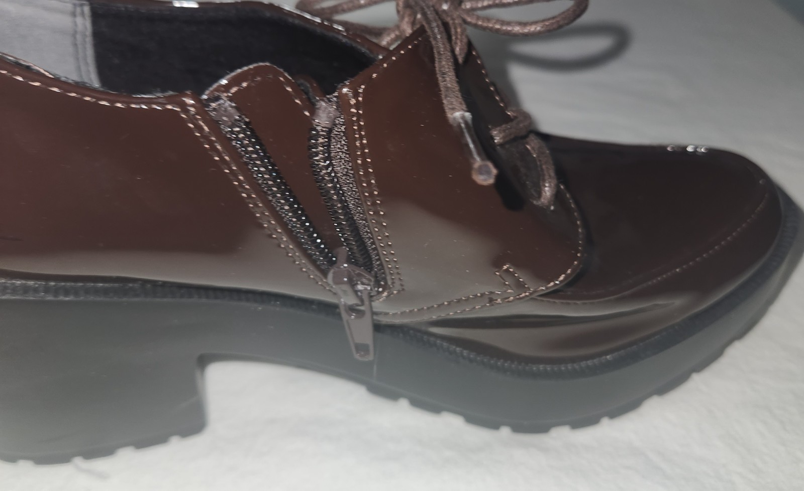 Women’s Brown Patent Look Lace-Up Dress Shoes W/ Side Zip Size 7
