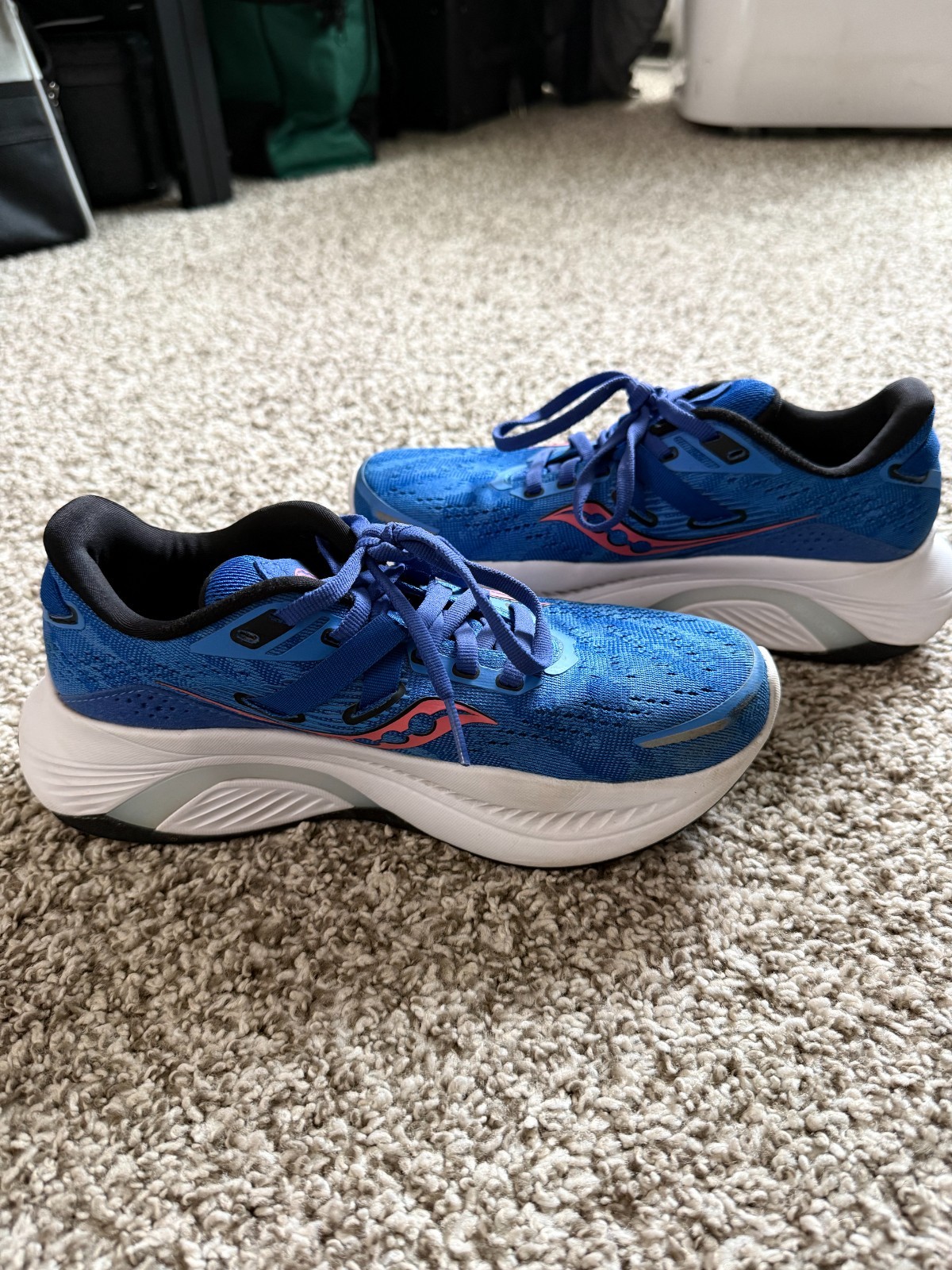Womens Saucony Guide 16 Running Shoes Size 5.5 Color Bluelight and Black