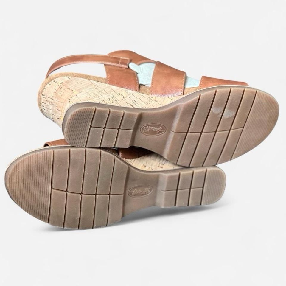 Eurosoft by Sofft Brown/Beige Strappy Wedge Buckle Sandals Women’s US 10 M