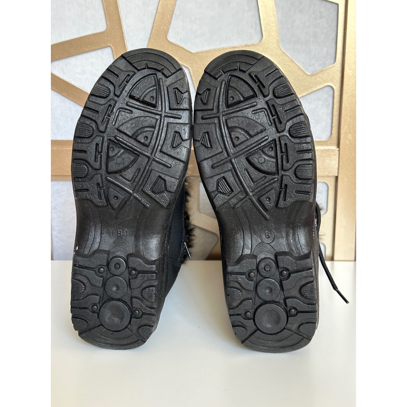 Apres by Lamo Womens Black Quilted Faux Fur Trim Winter Snow Boots Size 8