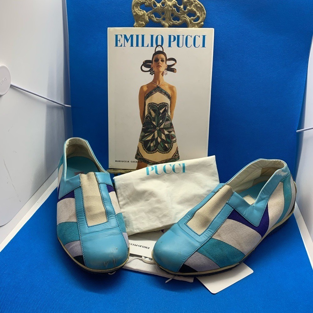 Emilio Pucci Robins egg blue size 37.5 fits like 7 style # 743173