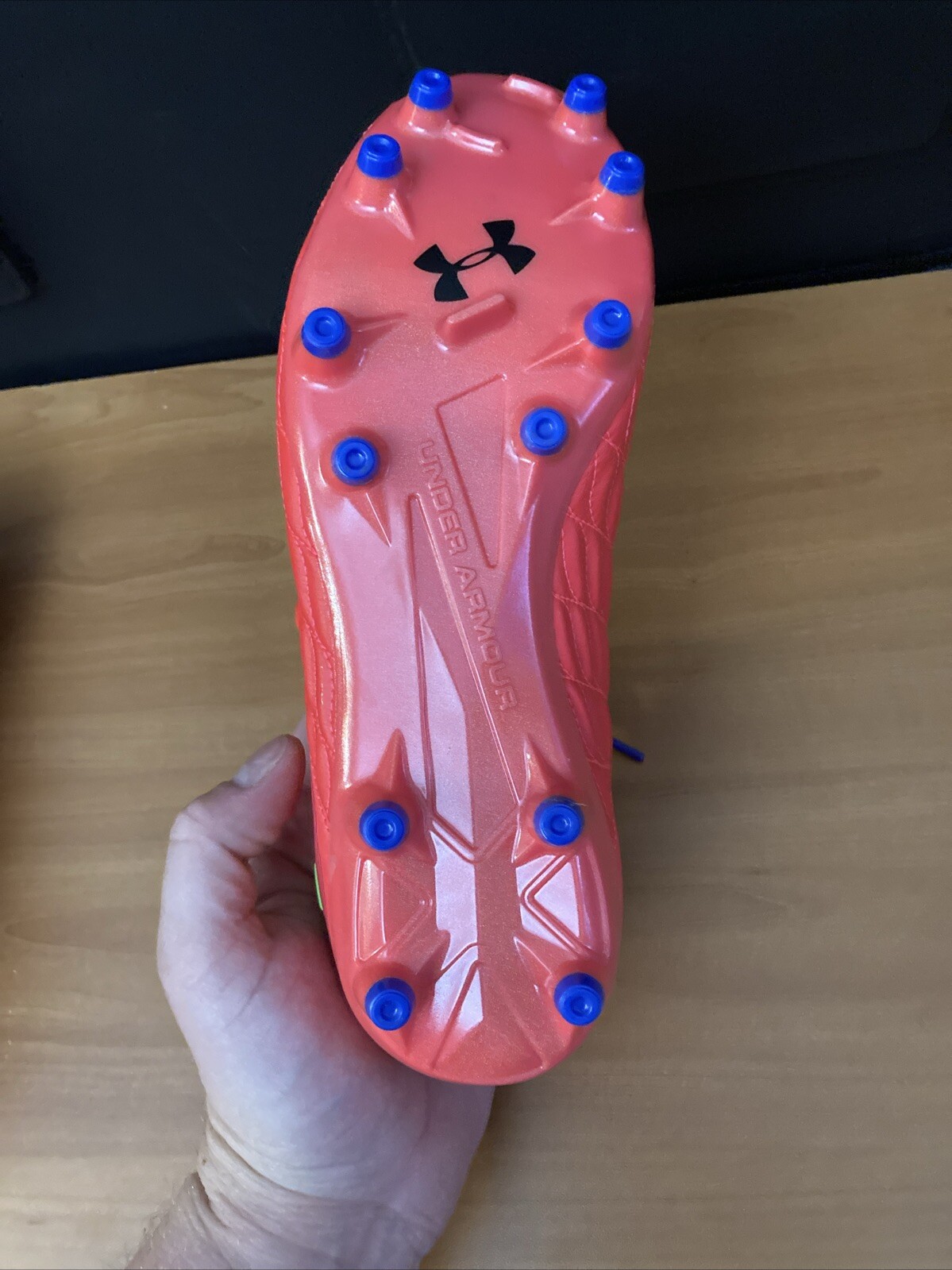 Under Armour Magnetico Pro 3 Soccer Cleats Shoes 3027497-600 Wmns 7.5 Men’s 6