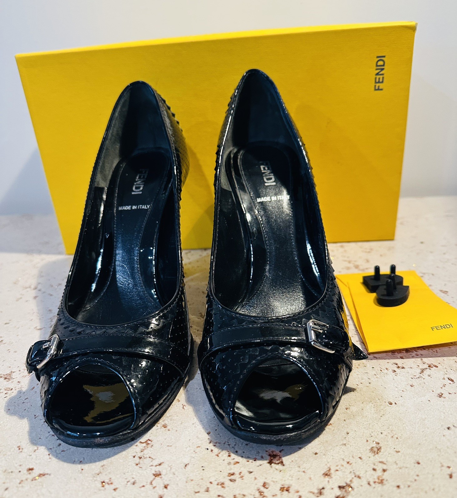 Fendi Designer Black Women Patent Leather Peep Toe Pump Classic Italy Size 7.5