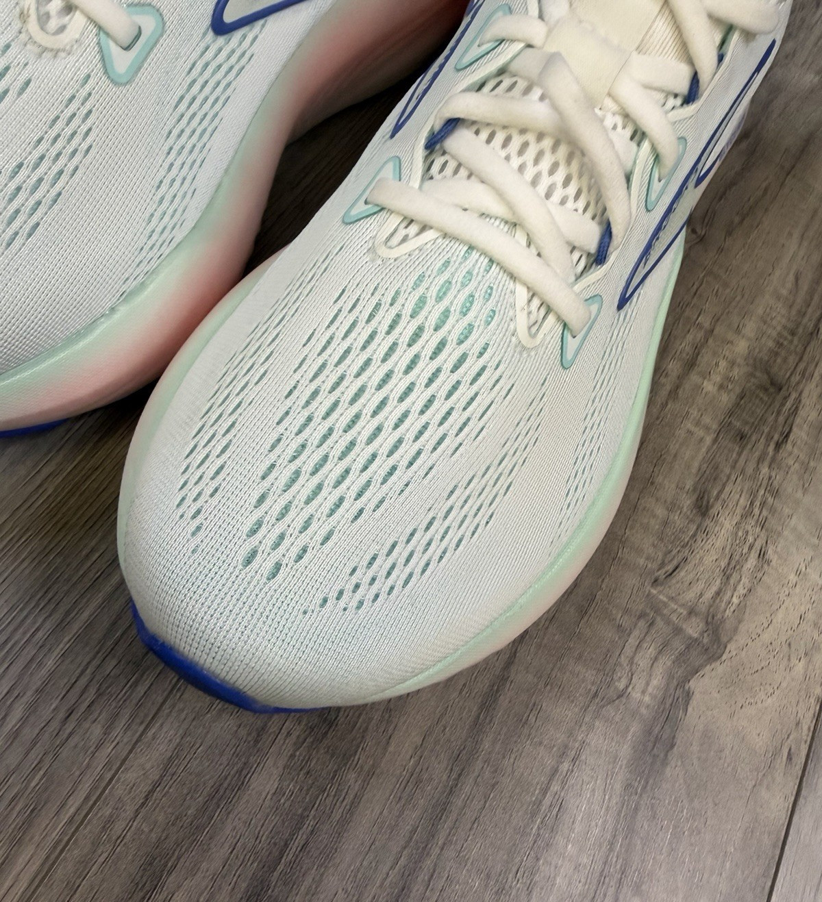 Brooks Glycerin 22 White Limpet Shell Women Running Size 10 1204341B110 NEW