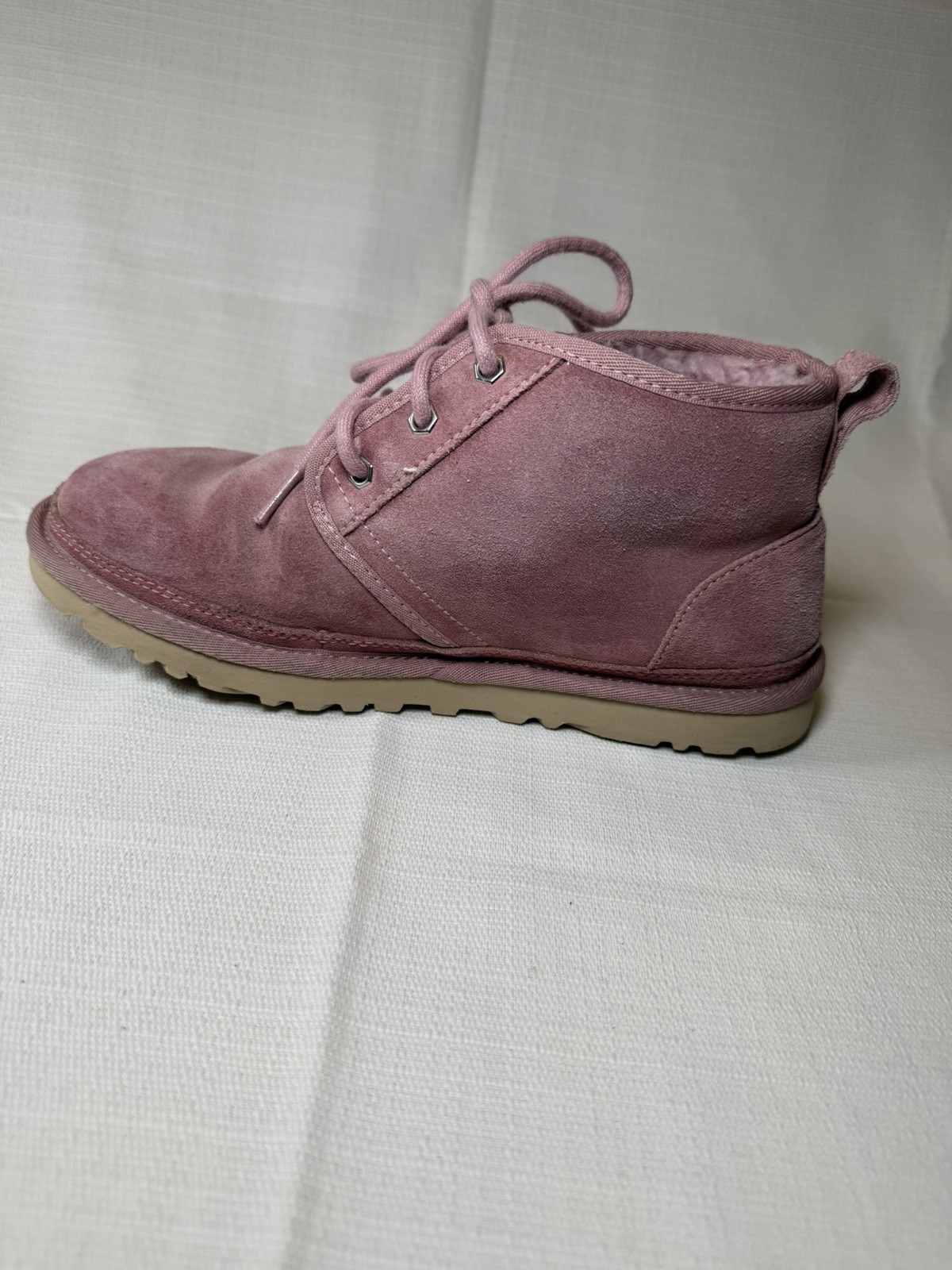 UGG Neumel Pink Suede Shearling Lined Chukka Ankle Lace-Up Boots US 8 No Box