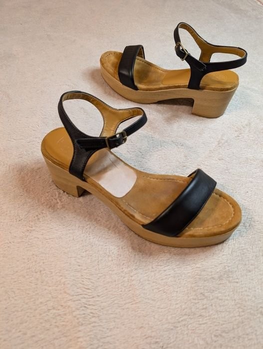 Women Unisa Heels Black Leather 38 #25H9