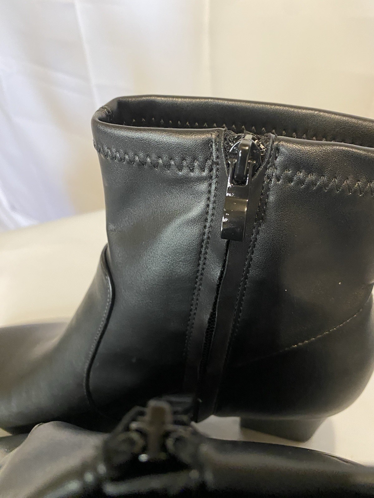 Women’s Forever 21 Black Pointed Toe Stretch Ankle Booties Side Zipper Size 10