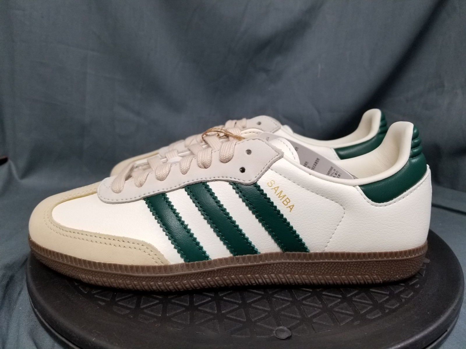 Adidas Samba OG Sneakers Off White Green Sand JR8843 Women’s Size 10 NEW NO BOX