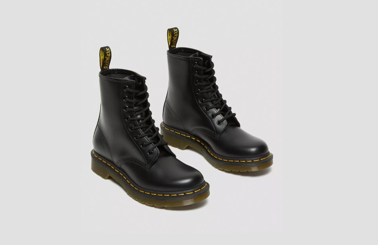 NEW – Dr Martens 1460 Women’s 6 – Smooth Leather Lace Up Boots