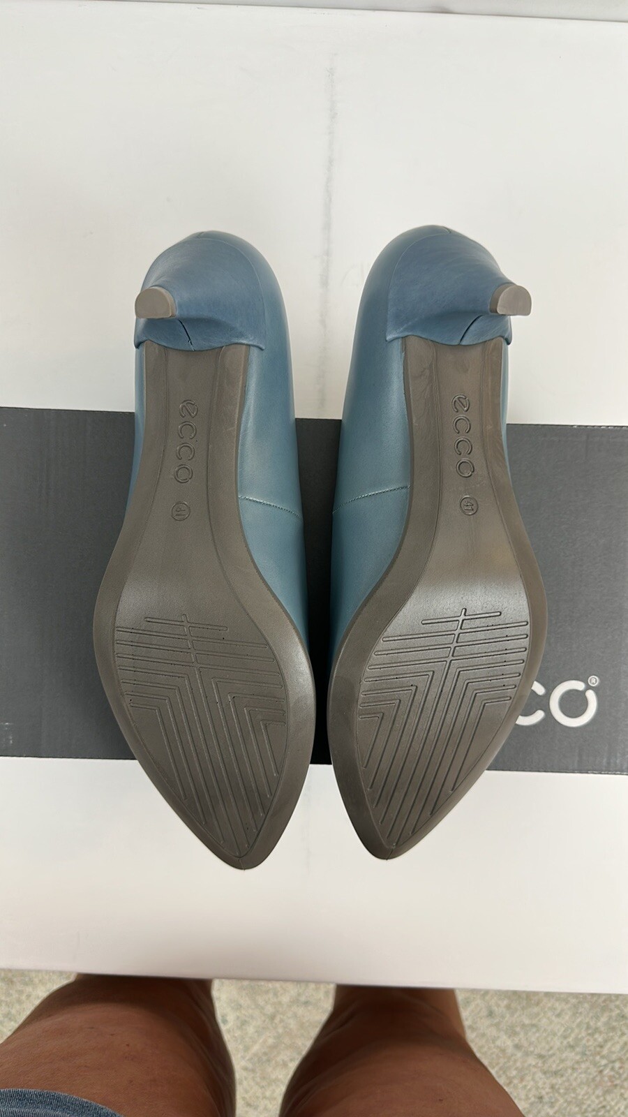 Ecco Women’s Shape 45 Sleek Pointy Pump Arona Blue Leather US 10-10.5 EU 41