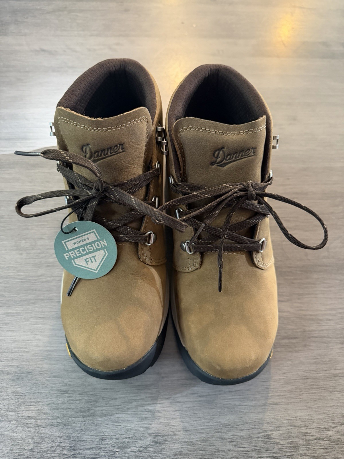 Danner Women’s Inquire Chukka Boot Kangaroo/Coffee Color Size 8.5 NWT
