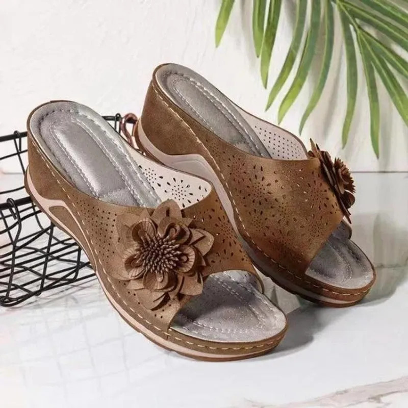 Summer Women Slippers Platform Female Sandals Fashion Flower Hollow Wedge Beach