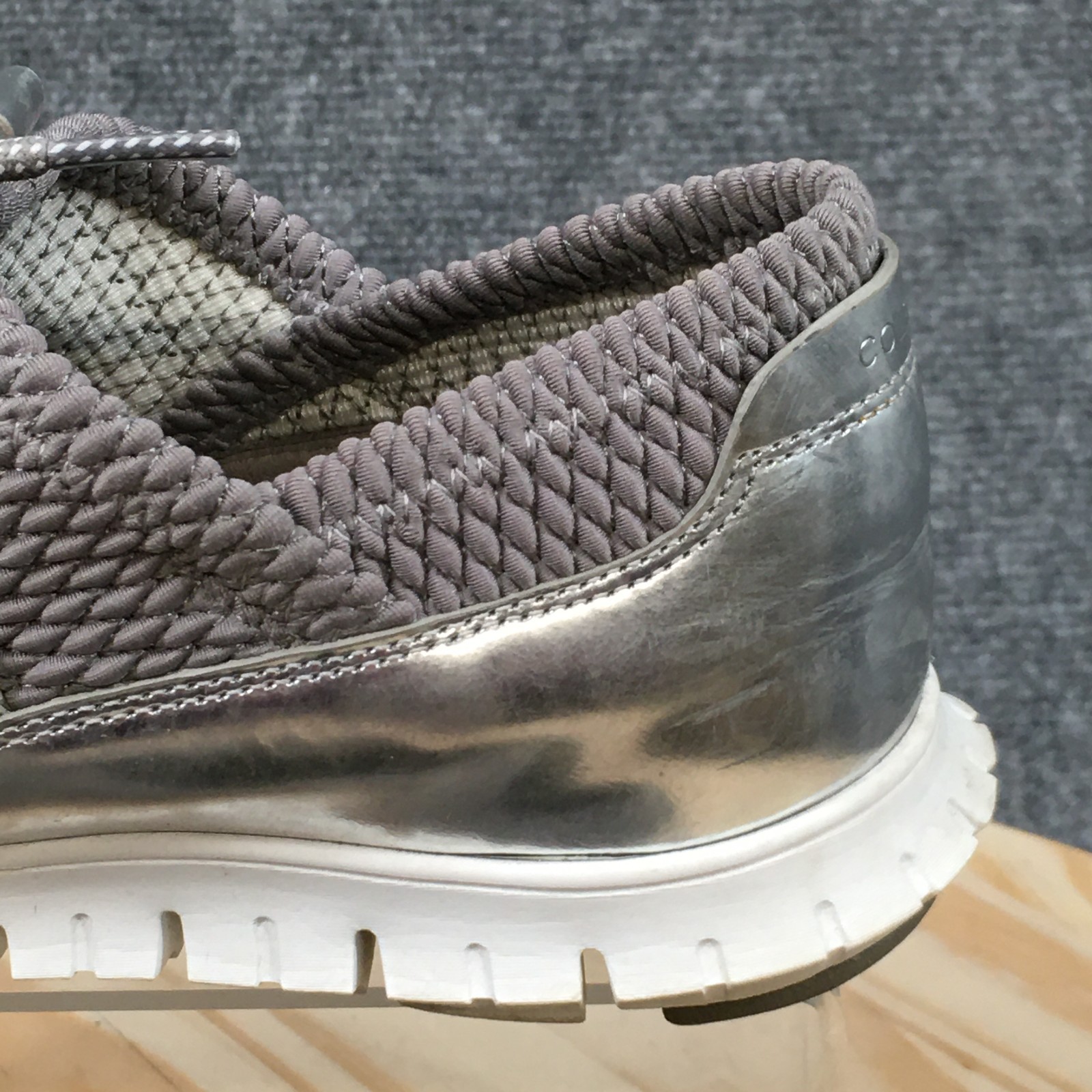 Cole Haan Zerogrand Sneaker Shoes Womens 8.5 B Quilted Lace Up Low Knit Gray
