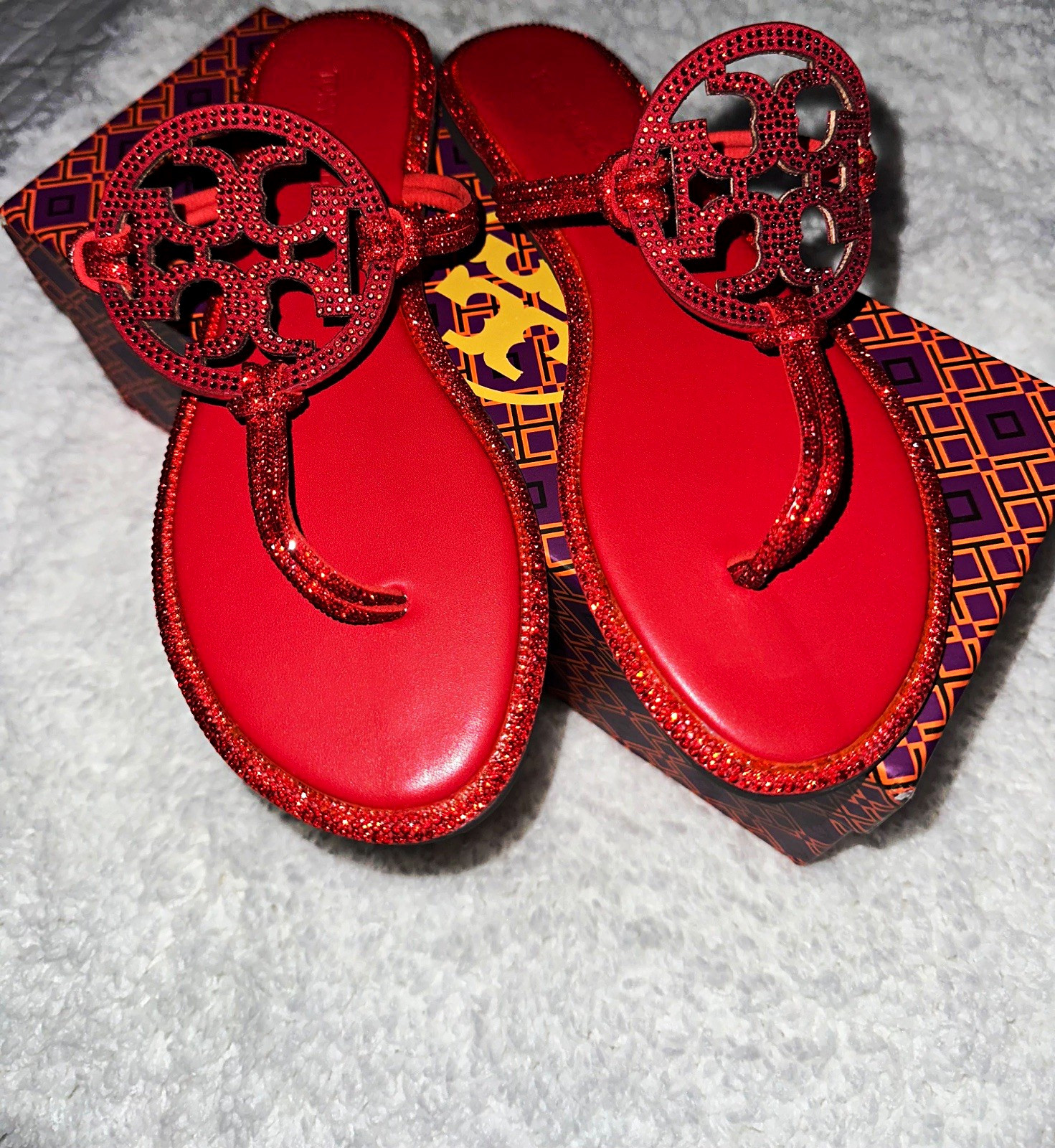 Tory burch red glitter logo , great high quality , comes with box