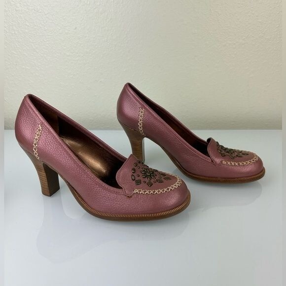 Gianni Bini Mauve Studded Heels Bohemian Stitching Size 7.5 Business Formal