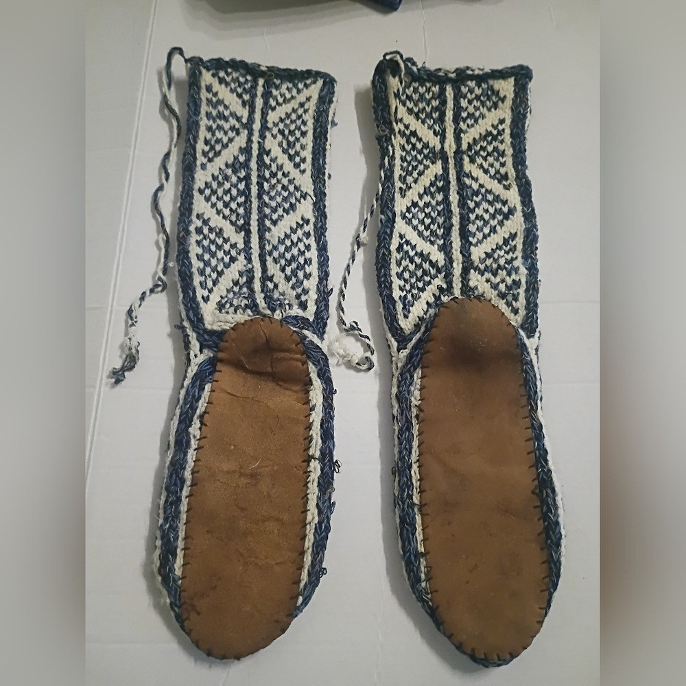 Unisex Knit 70% Wool Boot Sock Slippers Blue And Cream Sz 10