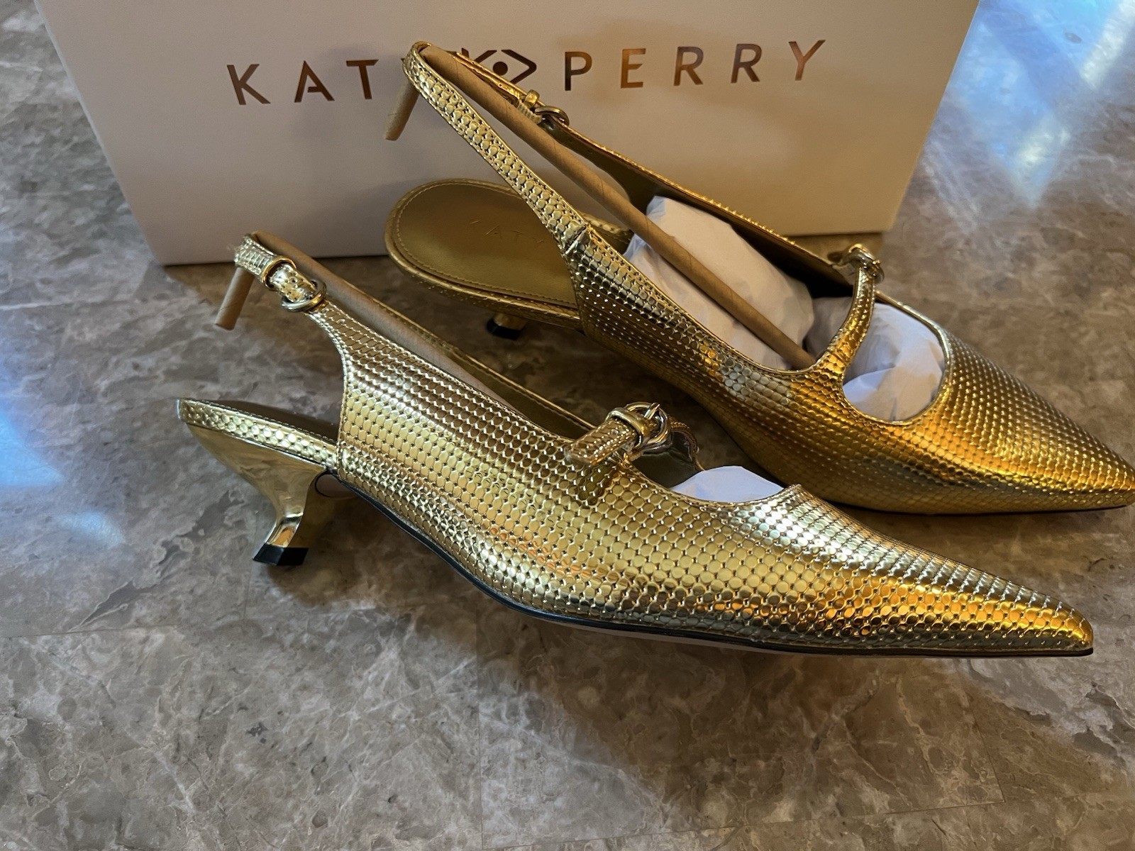 Katy Perry Micro Kitten Heel Sling Back Gold Women’s Size 9 NEW Casual Buckle ..