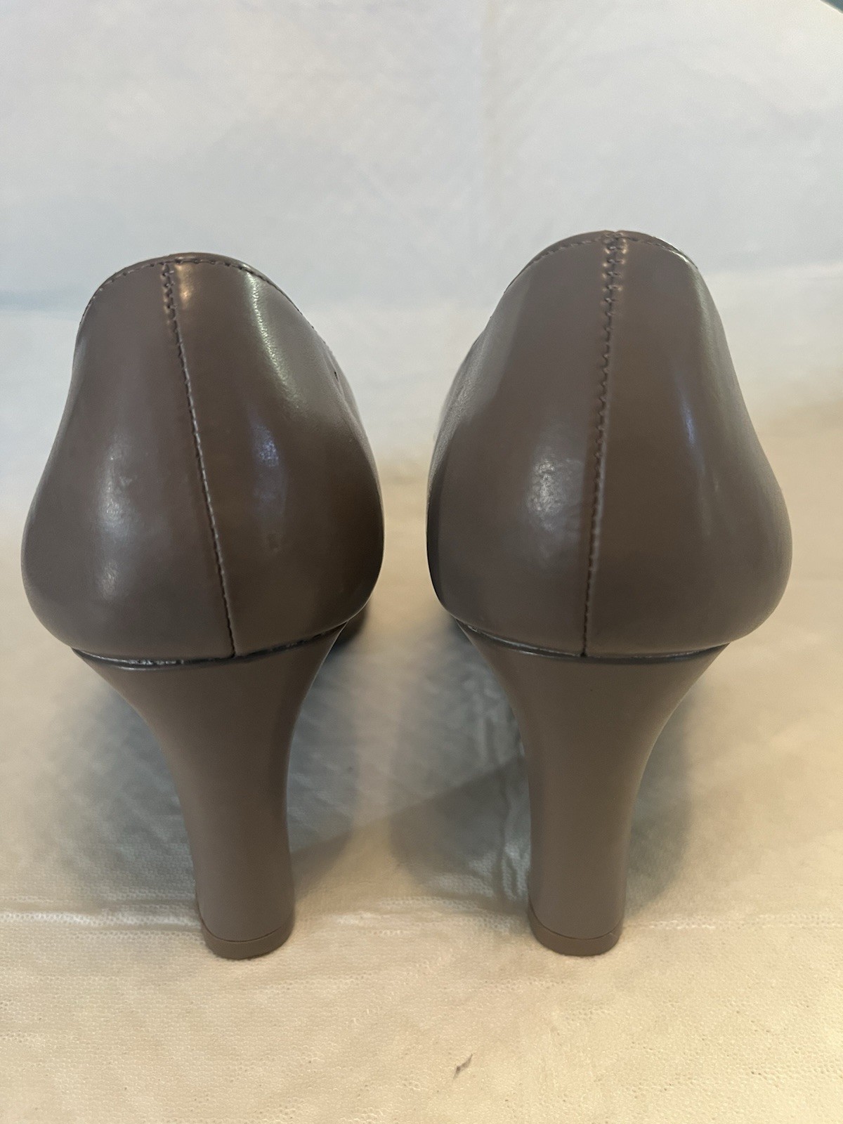 Dexflex Comfort Brown Fabric Pointed Toe Slip-On Pumps Women’s US 8 EU 39
