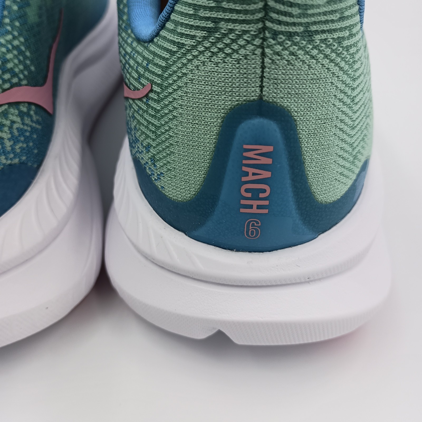 Hoka One One HOKA Mach 6 Womens Size 7.5B green/pink