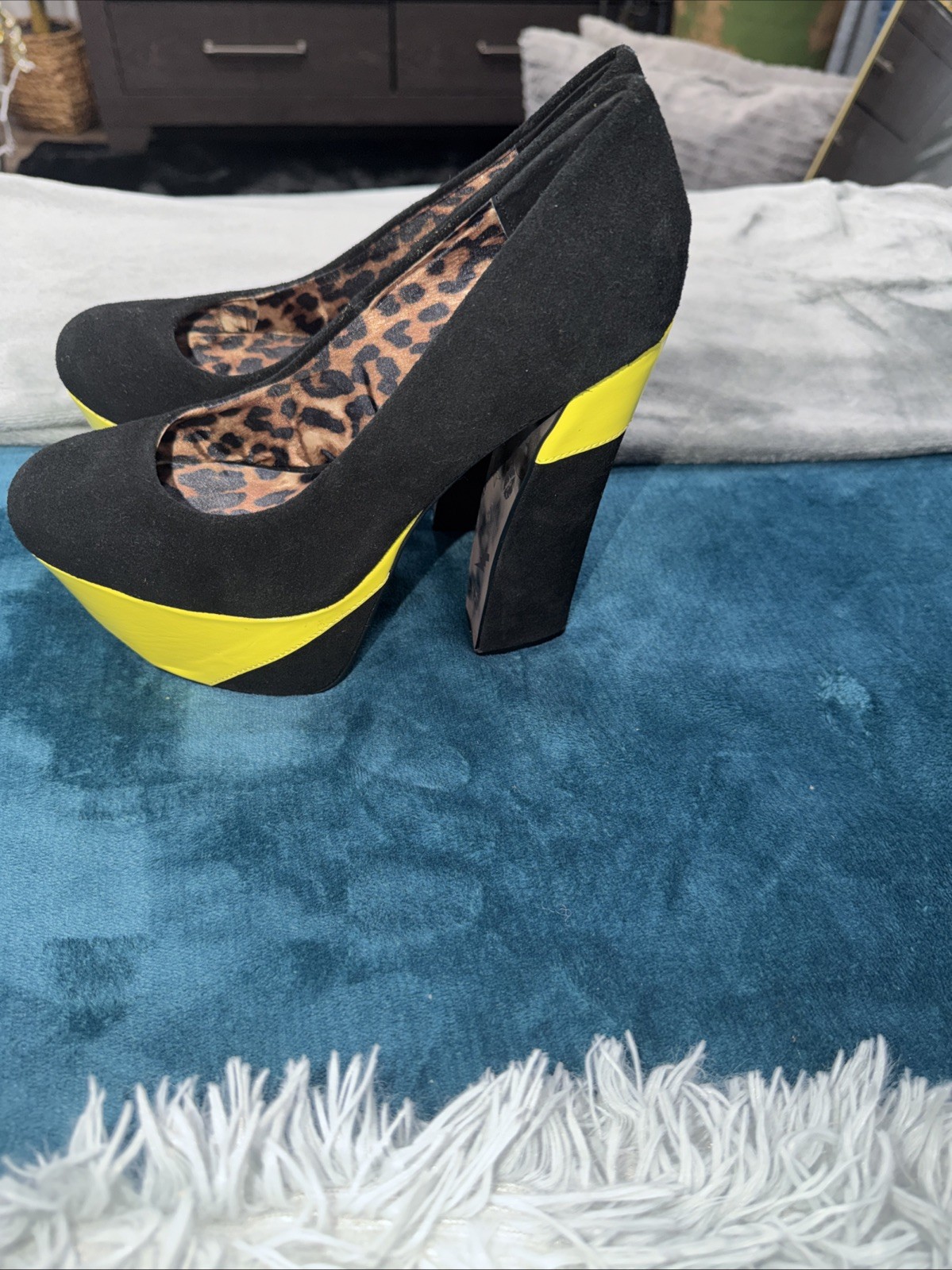 Black/yellow Betsy Johnson Genuine Suede Leather High Heels Pump Size 7.5