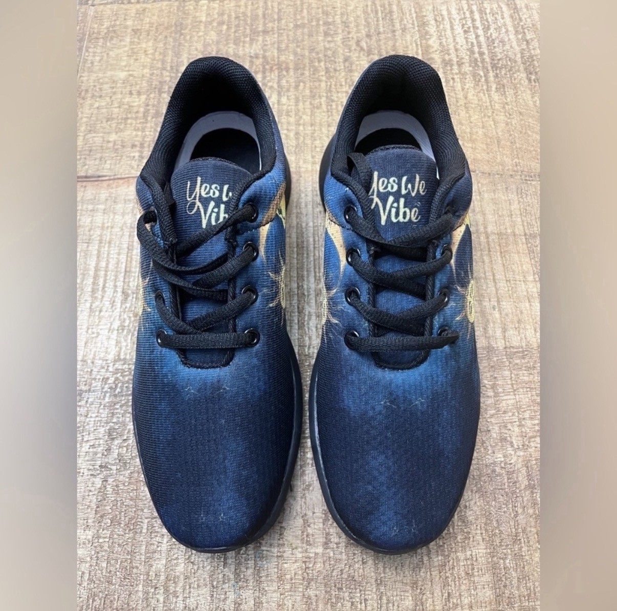 🆕 Yes We Vibe Women’s Black and Gold Athletic Shoes Size 8 Brand New