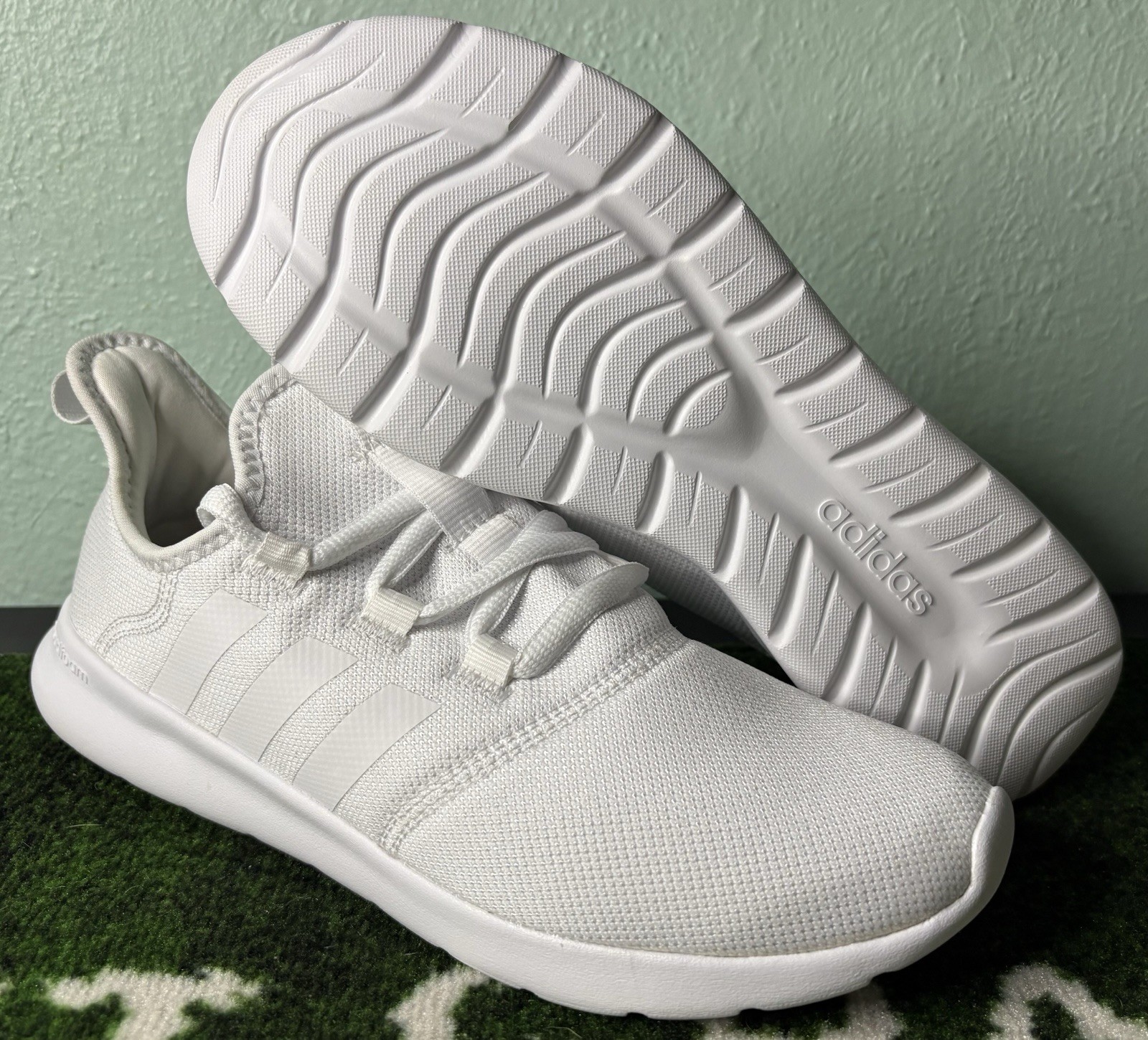 US Women’s 9.5/Men’s 8.5 – Adidas Vario Pure “Cloud White” H04757