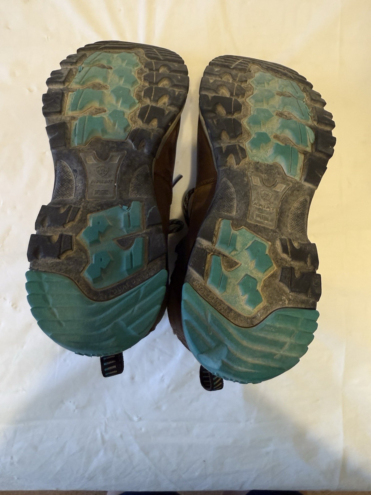 Ariat ATS Women’s Lace Up Hiking Boots Size 8