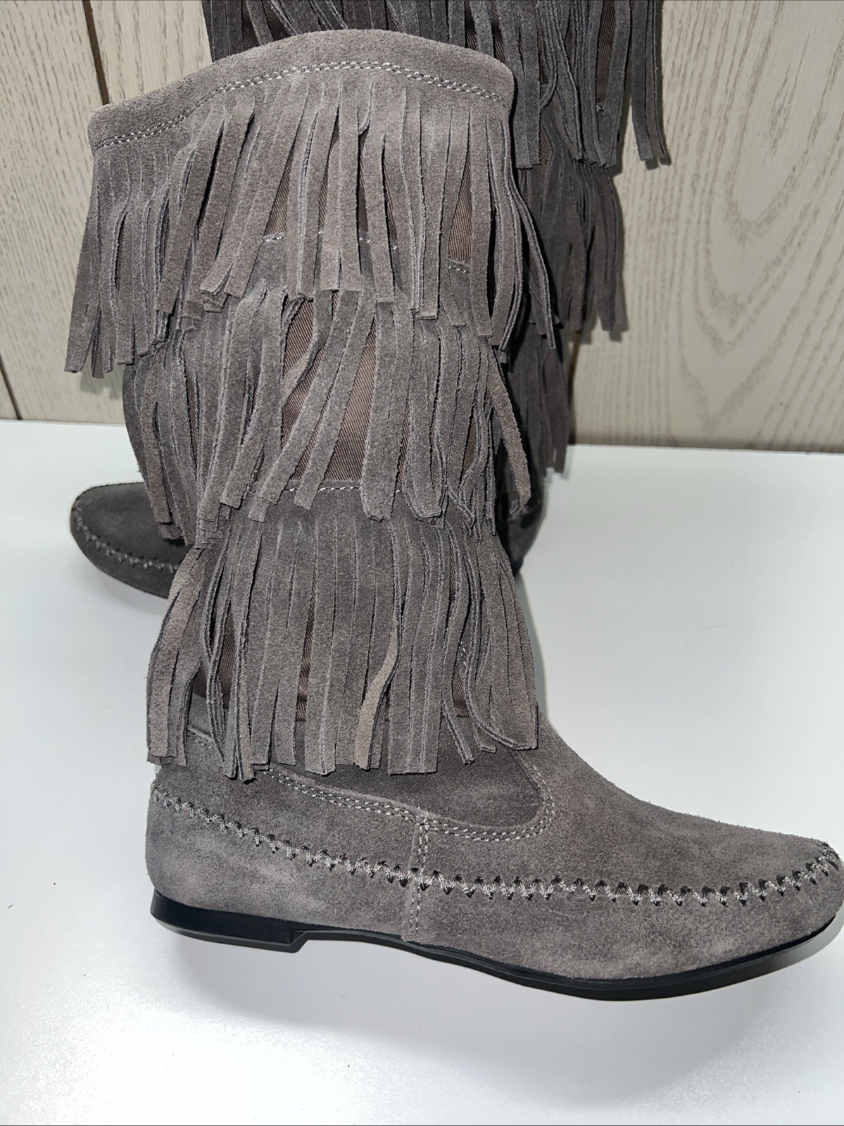 LC Lauren Conrad Thia 3-Tier Fringe Slip On Flat Festival BoHo Moccasin Boot 6 M