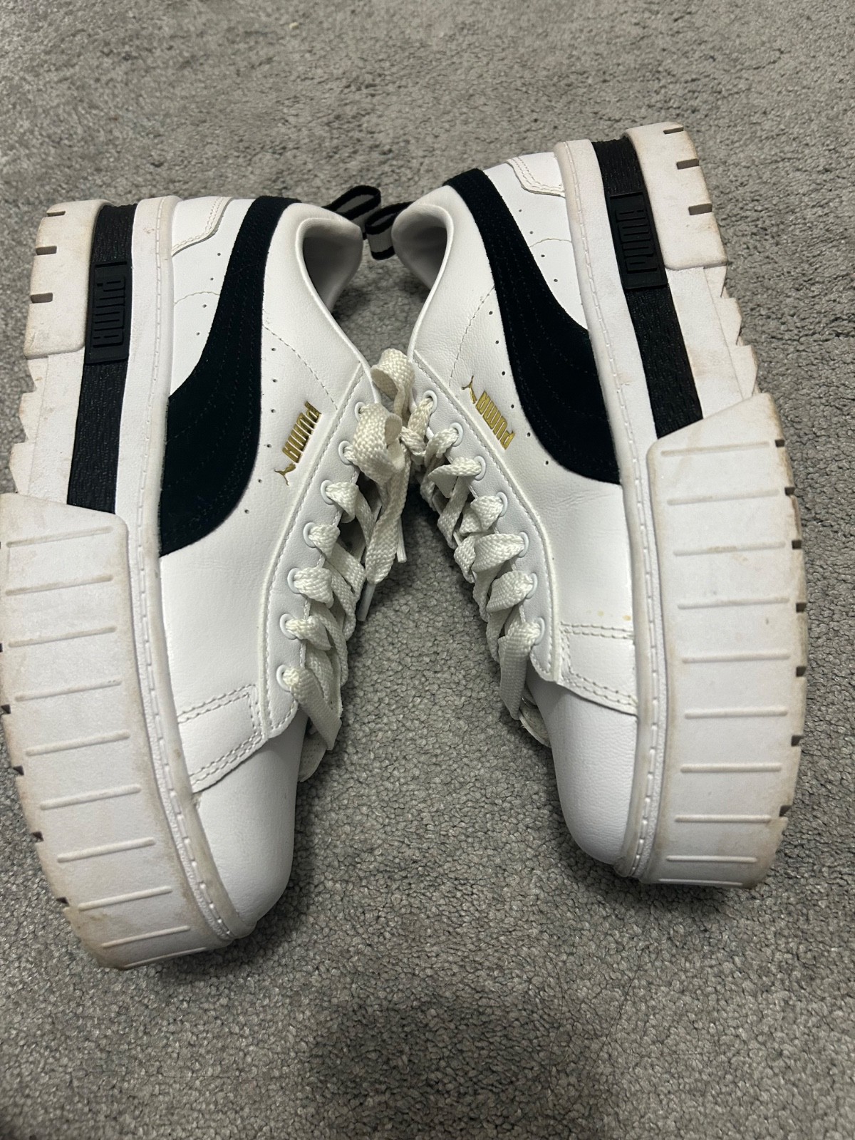 Size 9 Puma Mayze Wedge White Black Women Platform Tennis shoes