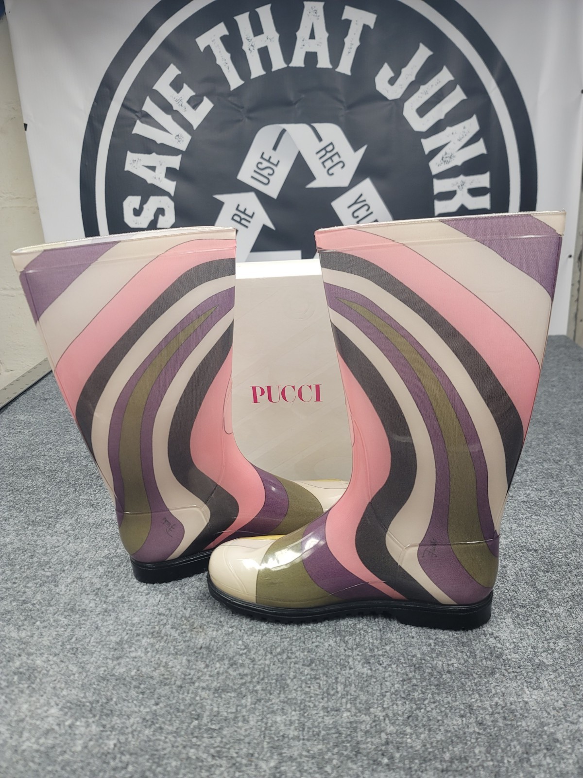Emilio Pucci Rubber Baby Oval Violet Rain Boots Mid Calf Size 40 Never Worn