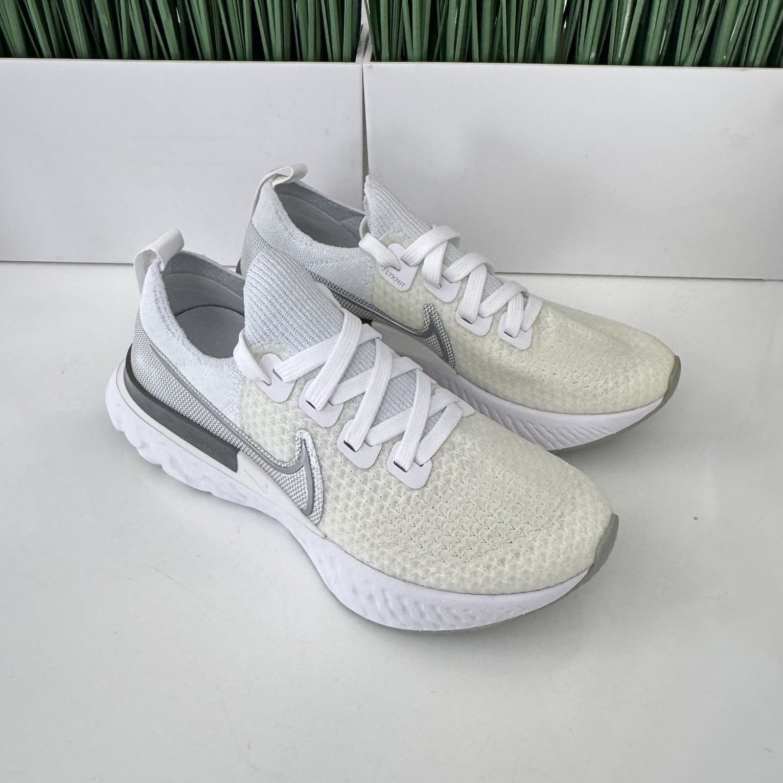 Nike React Infinity Run Flyknit NBY White Silver Womens Shoes CD4372-101 Size 6