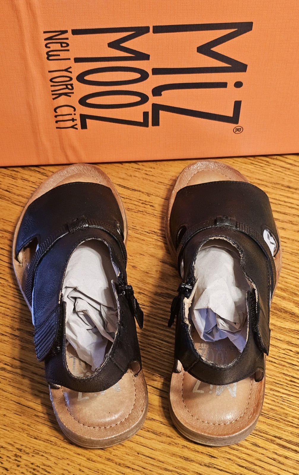 Miz Mooz Finnley Womens Black Leather Zipper Strap Sandals Size 37 – FREE SHIP!