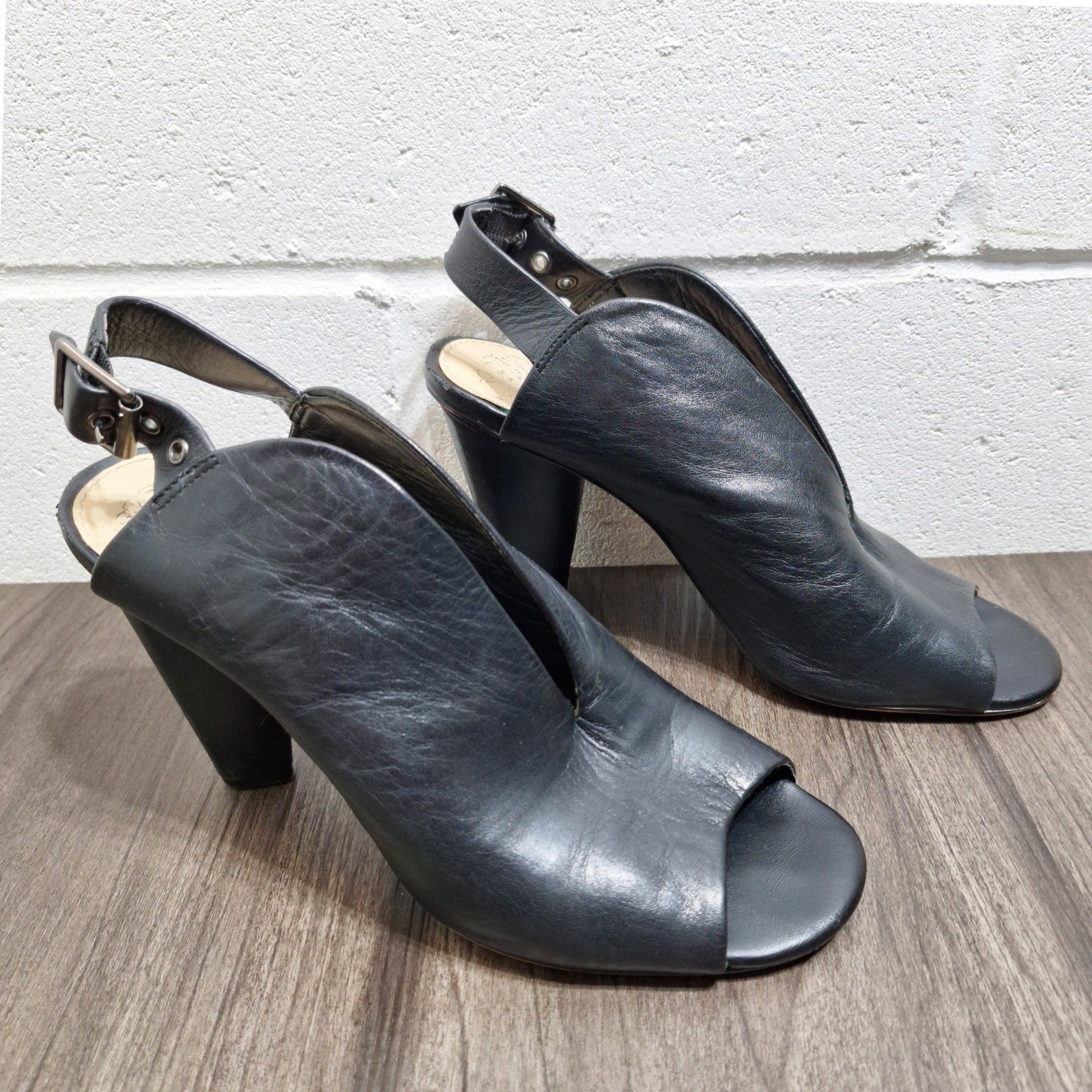 Vince Camuto Women’s 7.5 M Kembia Black Leather Peep Toe Slingback Cone Heels