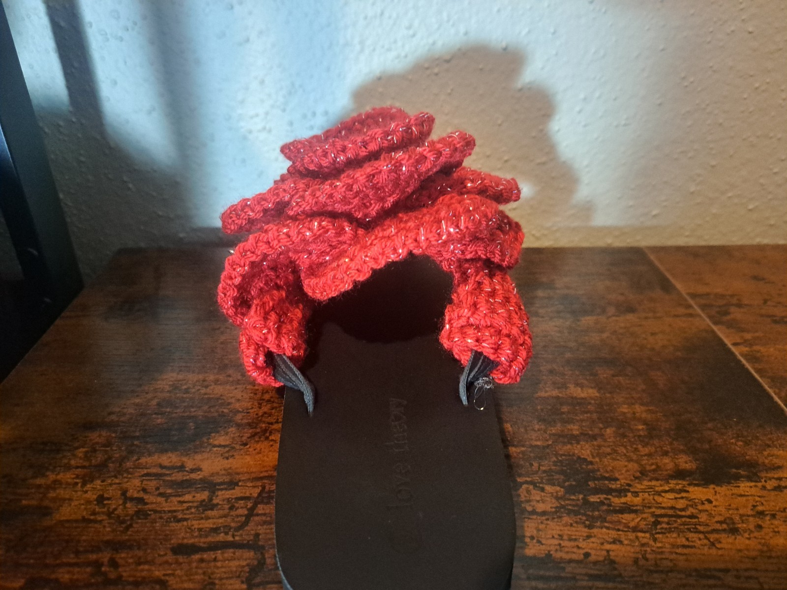 Women’s Size 9 Sandals With Handmade Crochet Red Sparkle Gemstone Rose