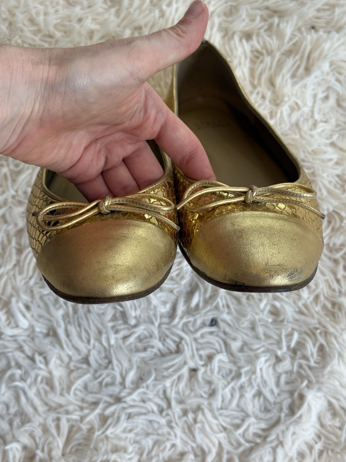 Stuart Weitzman Gold Snakeskin Ballet Flats Cap Toe Bow Leather Size 10 M
