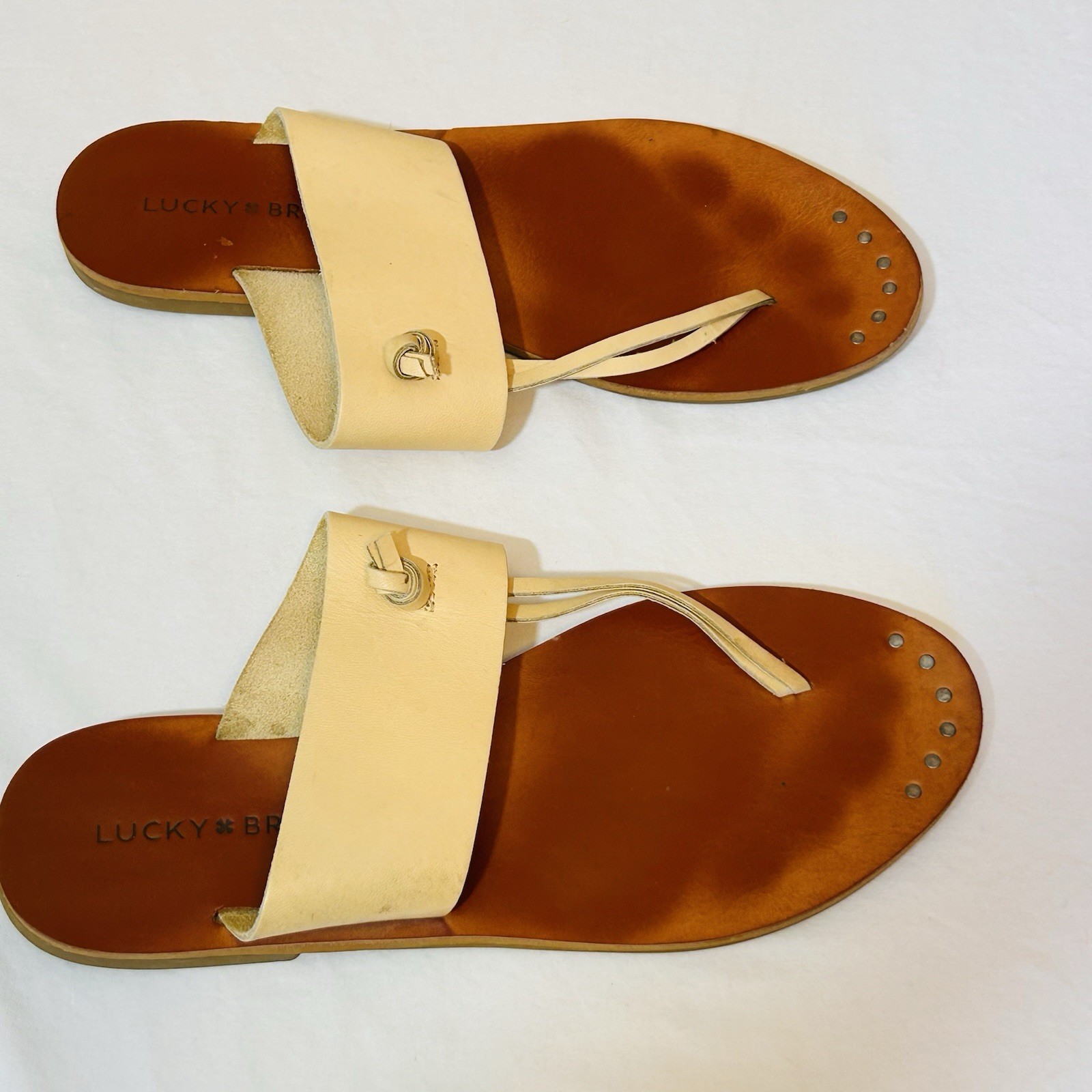 Lucky Brand Ari Thong Leather Sandals flip flop Sz 7.5 Festival Boho Hippie